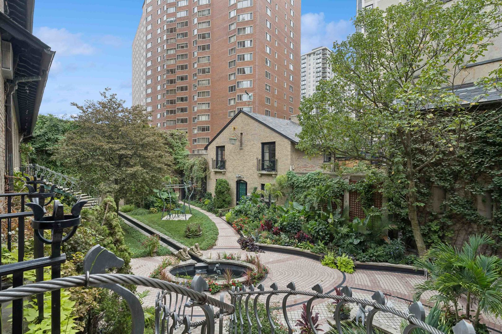 1355 North Astor Street Chicago IL 60610