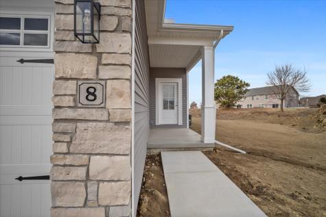 8 Stone Mill Court Bloomington IL 61705