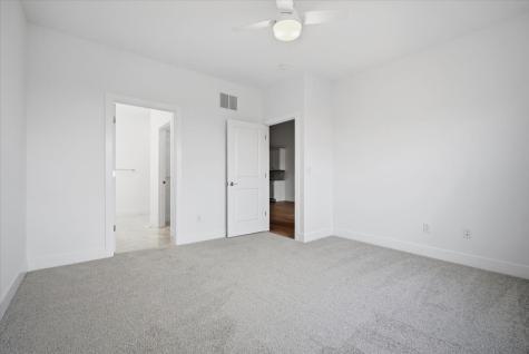 8 Stone Mill Court Bloomington IL 61705