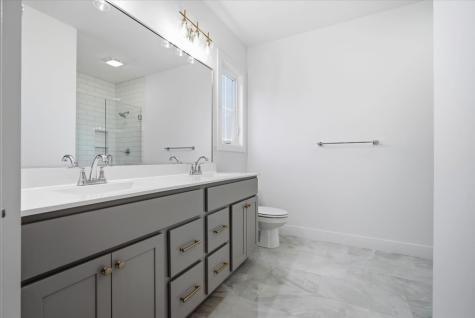 8 Stone Mill Court Bloomington IL 61705