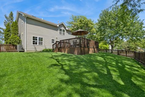 139 North Crooked Lake Lane Lindenhurst IL 60046