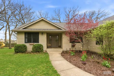 27 Hickory Loop Drive Sandwich IL 60548