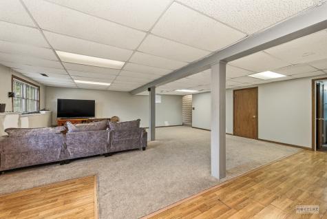 27 Hickory Loop Drive Sandwich IL 60548