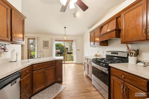 27 Hickory Loop Drive Sandwich IL 60548