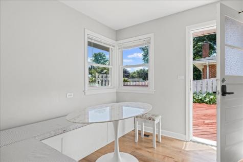 1605 East Frederick Street Arlington Heights IL 60004