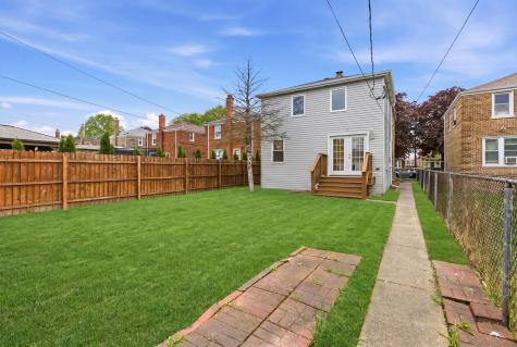 3307 South 58th Avenue Cicero IL 60804