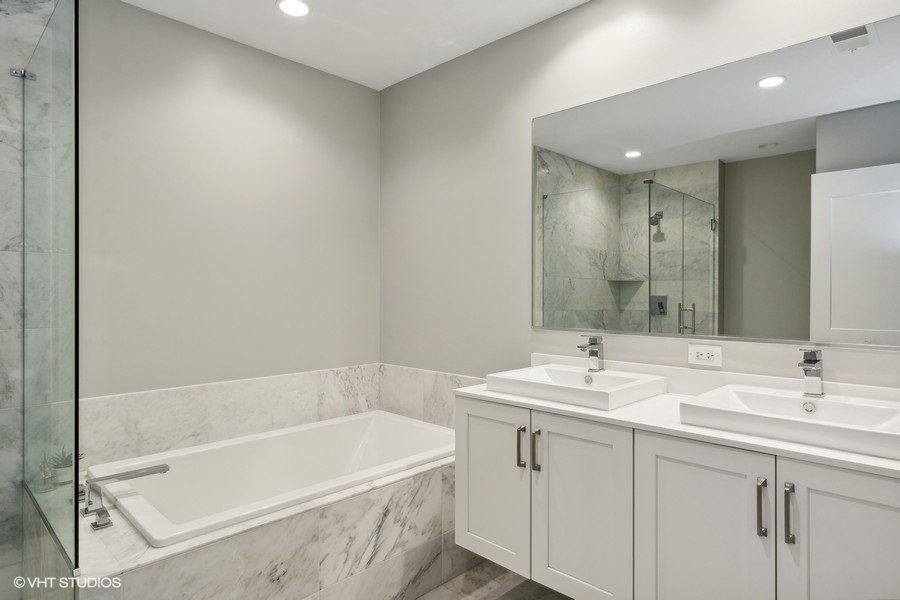 1700 South Prairie Avenue Chicago IL 60616