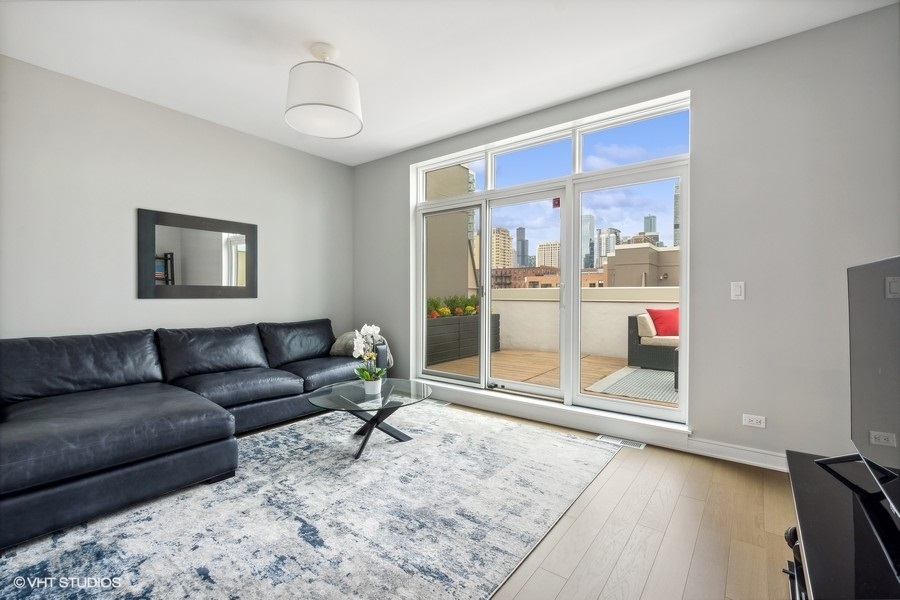 1700 South Prairie Avenue Chicago IL 60616