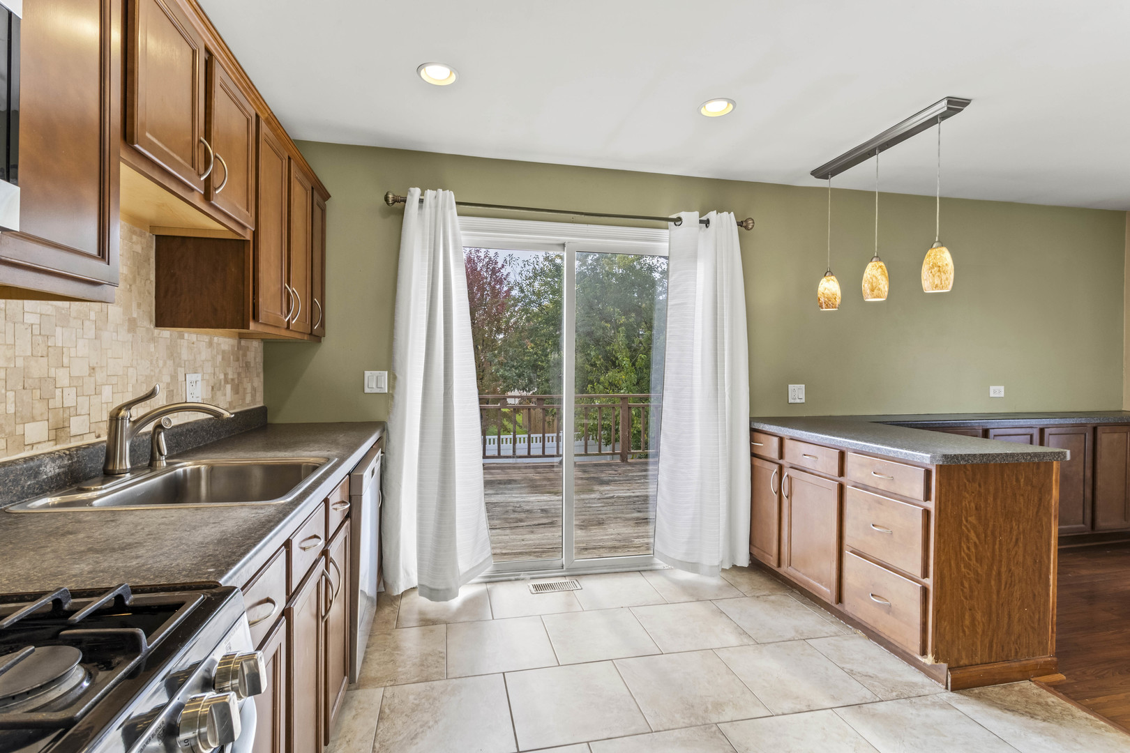 557 Cottonwood Circle Bolingbrook IL 60440