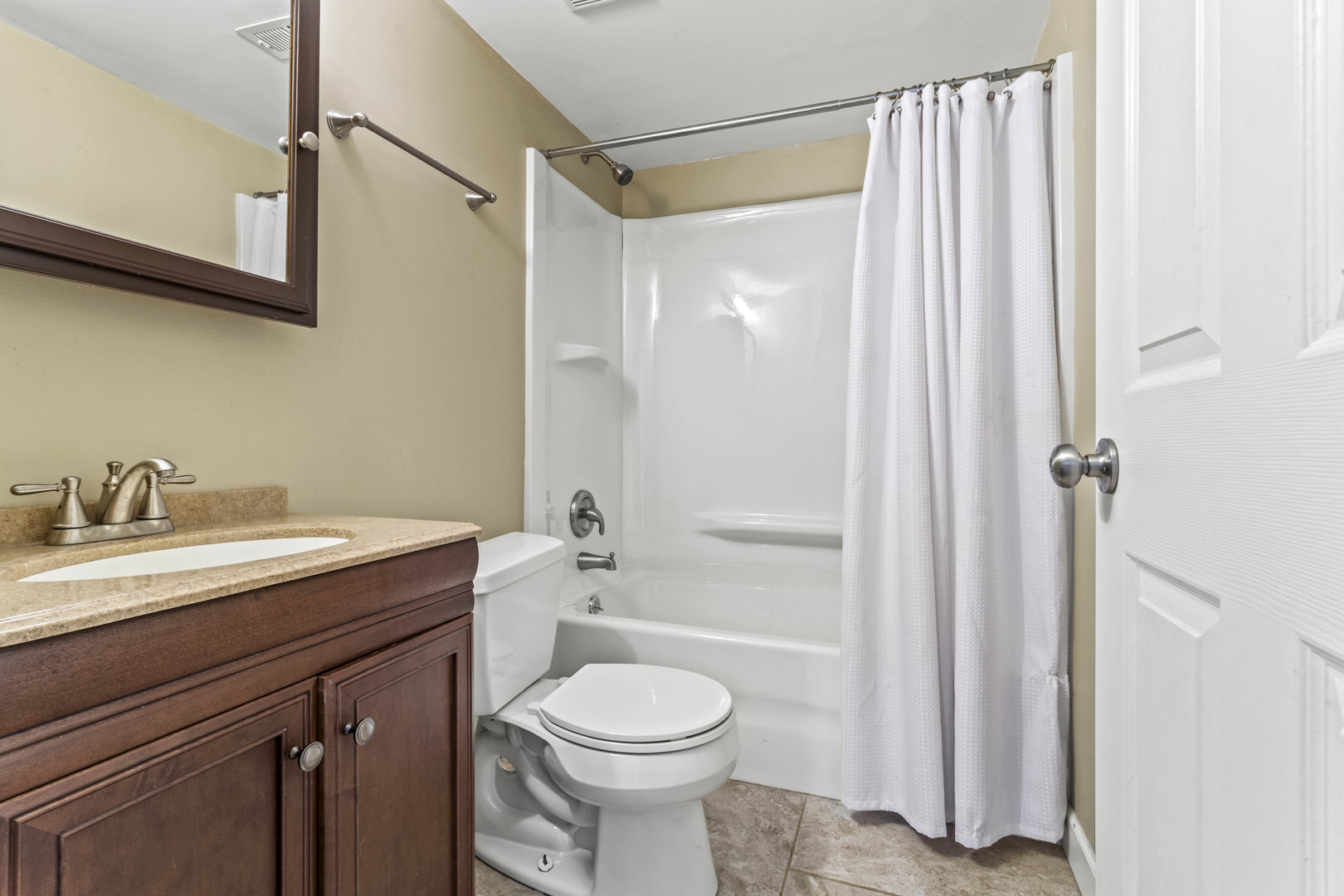 557 Cottonwood Circle Bolingbrook IL 60440