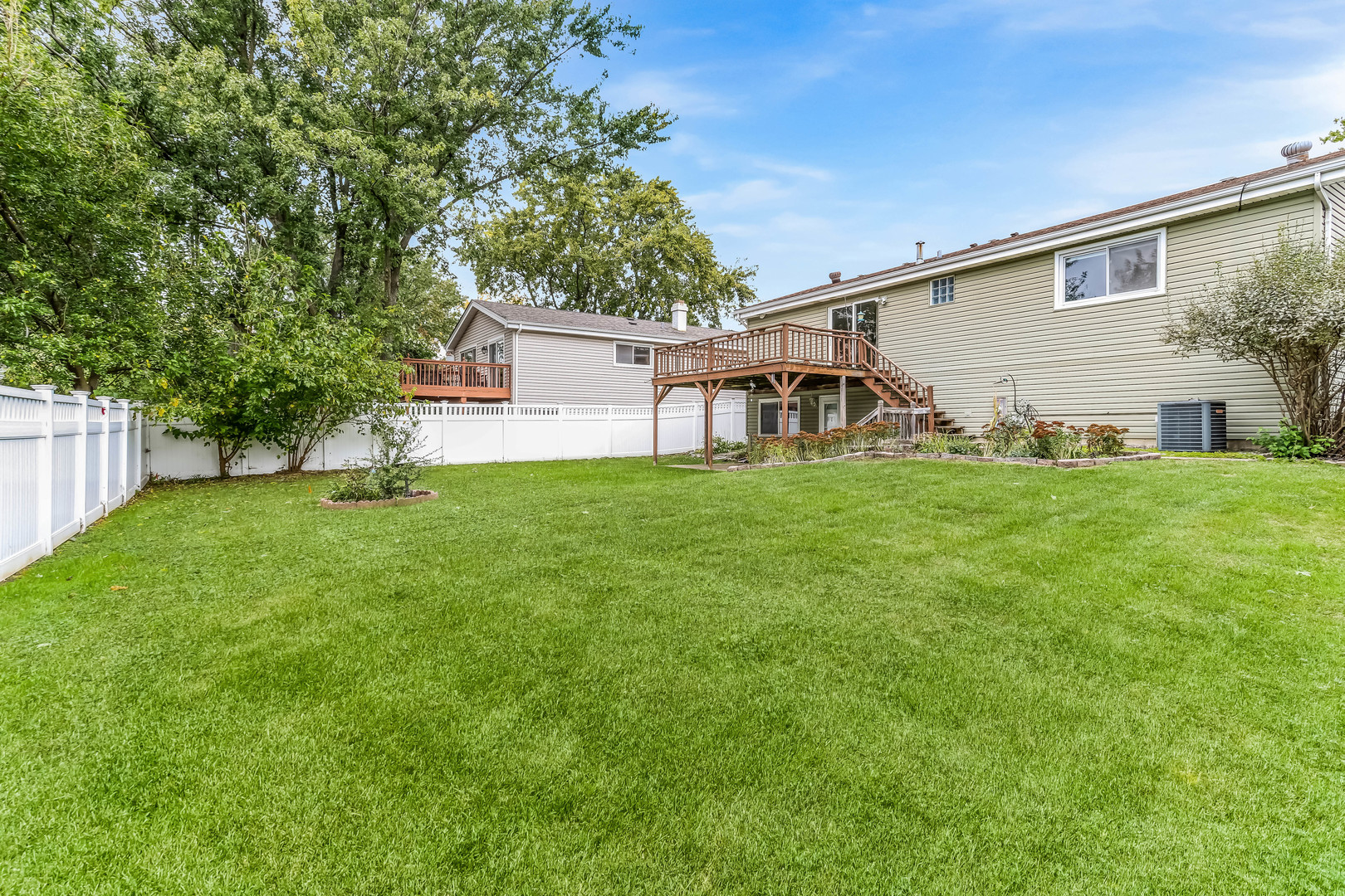 557 Cottonwood Circle Bolingbrook IL 60440