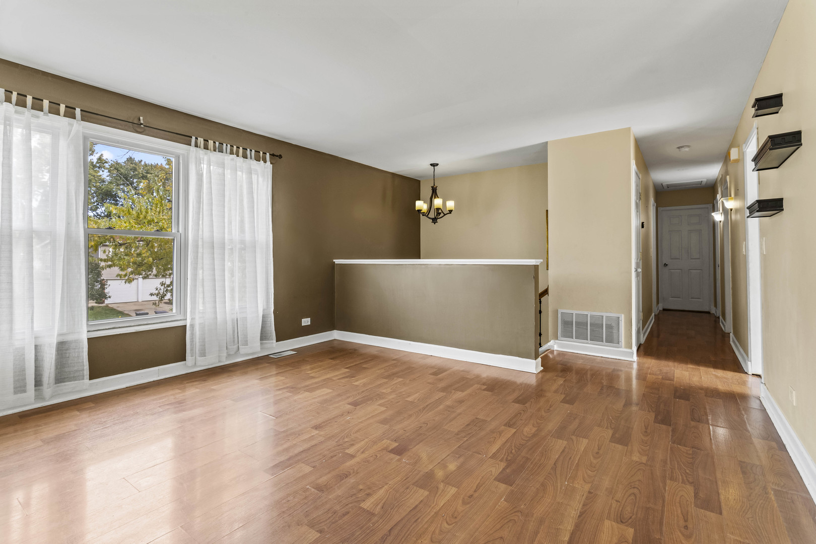 557 Cottonwood Circle Bolingbrook IL 60440