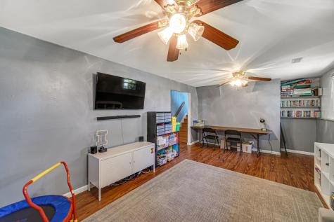 1551 Spruce Avenue Hanover Park IL 60133