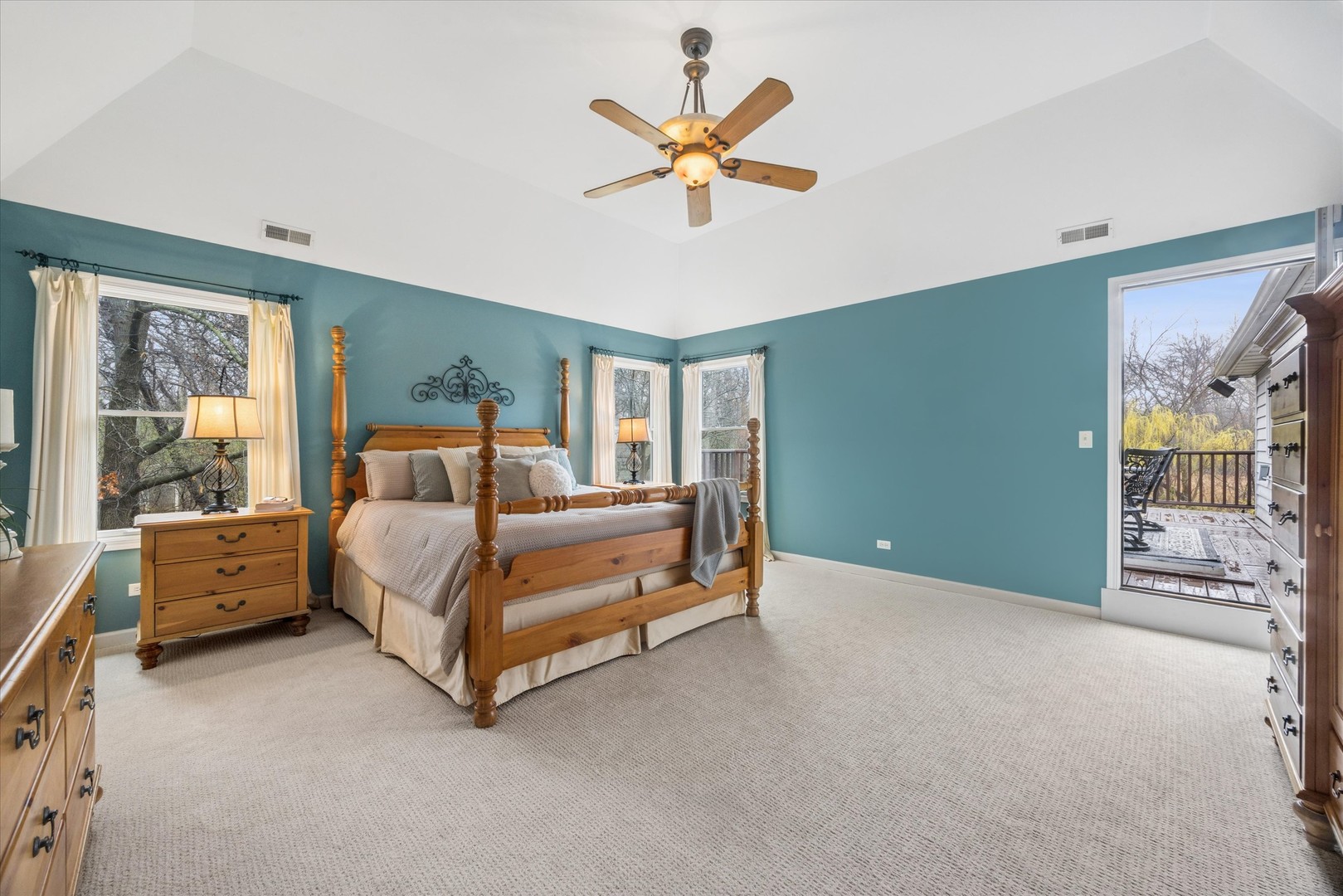 9025 Darien Woods Court Darien IL 60561