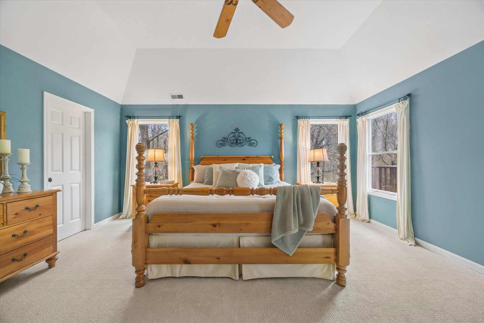 9025 Darien Woods Court Darien IL 60561