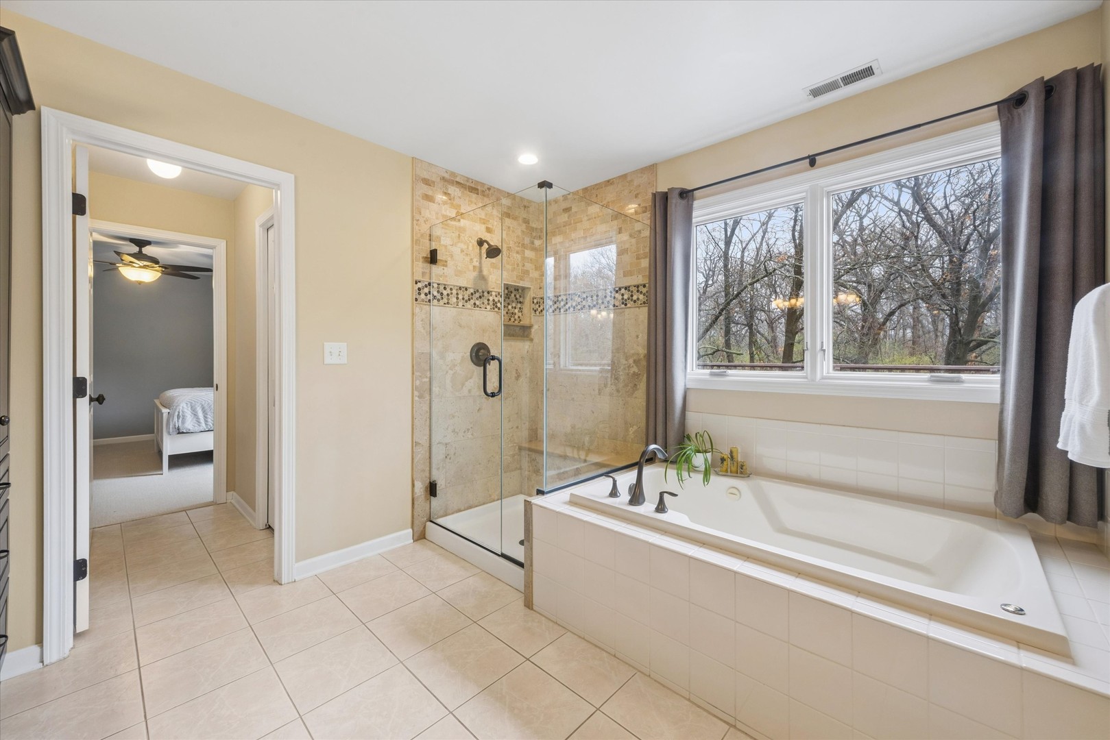 9025 Darien Woods Court Darien IL 60561