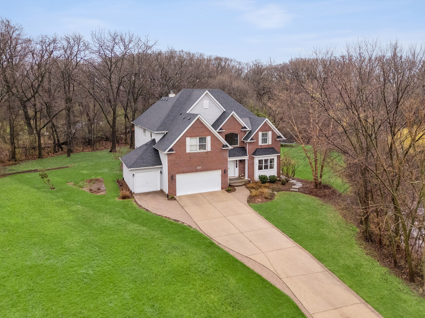 9025 Darien Woods Court Darien IL 60561