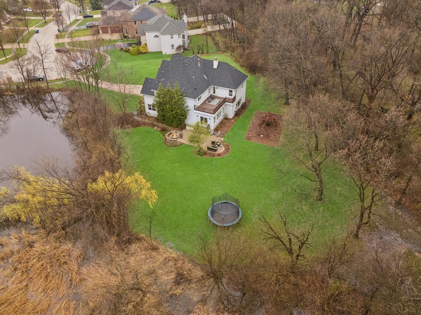 9025 Darien Woods Court Darien IL 60561