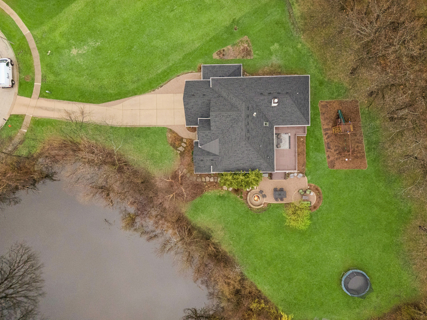 9025 Darien Woods Court Darien IL 60561