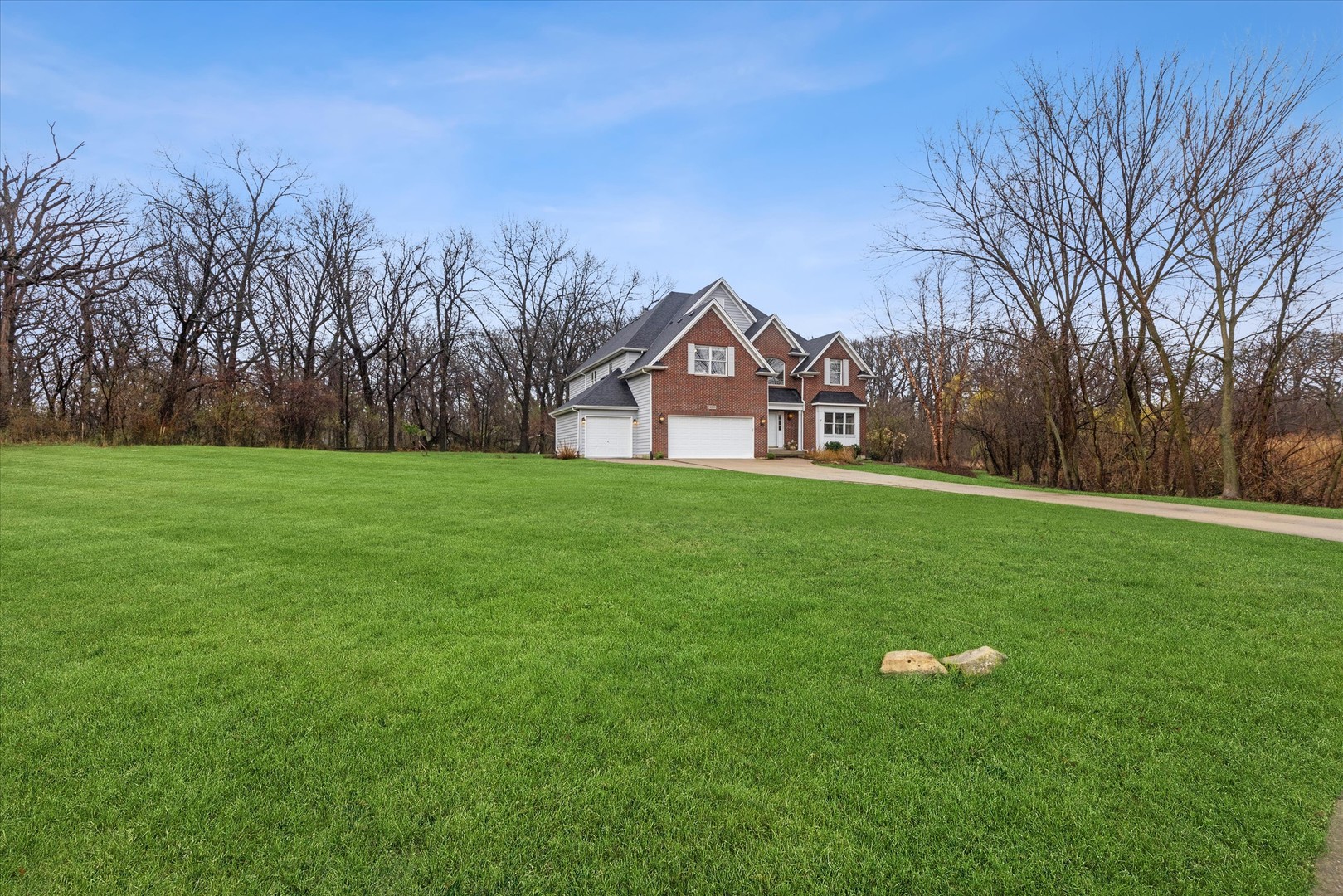 9025 Darien Woods Court Darien IL 60561
