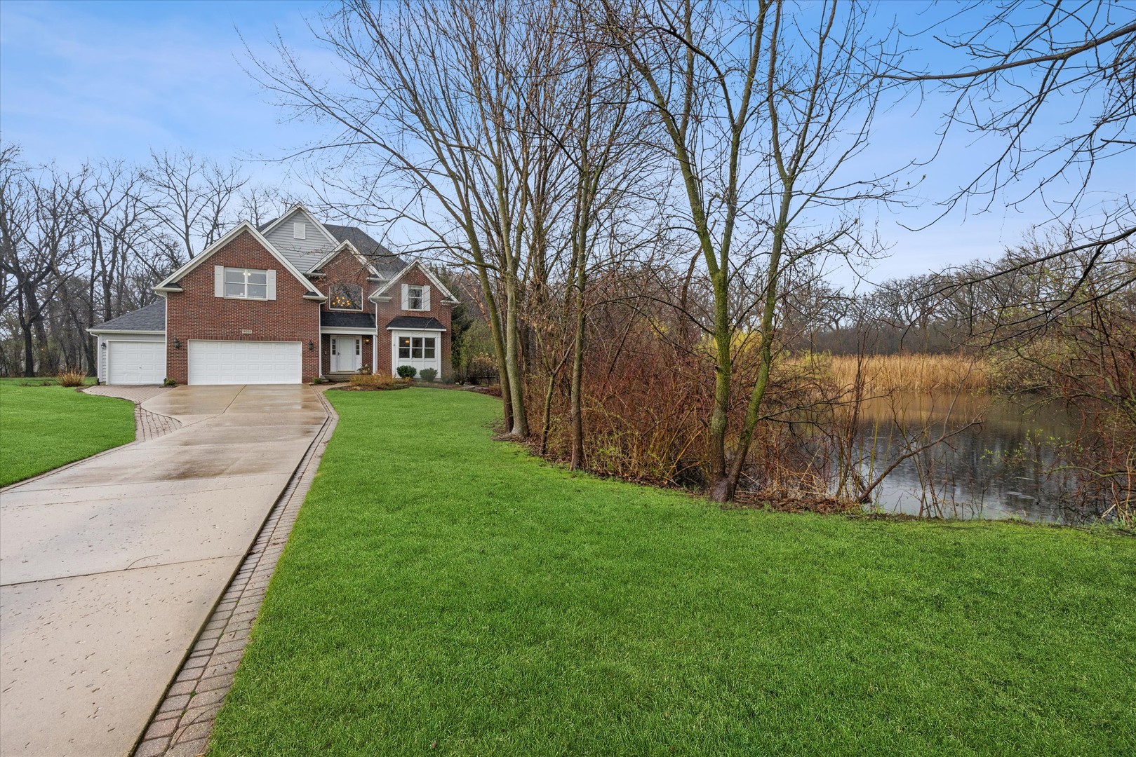 9025 Darien Woods Court Darien IL 60561