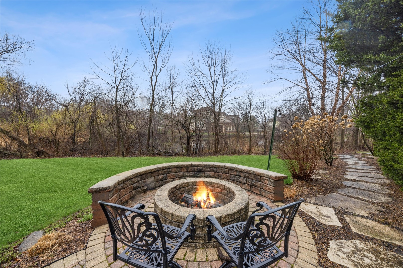 9025 Darien Woods Court Darien IL 60561