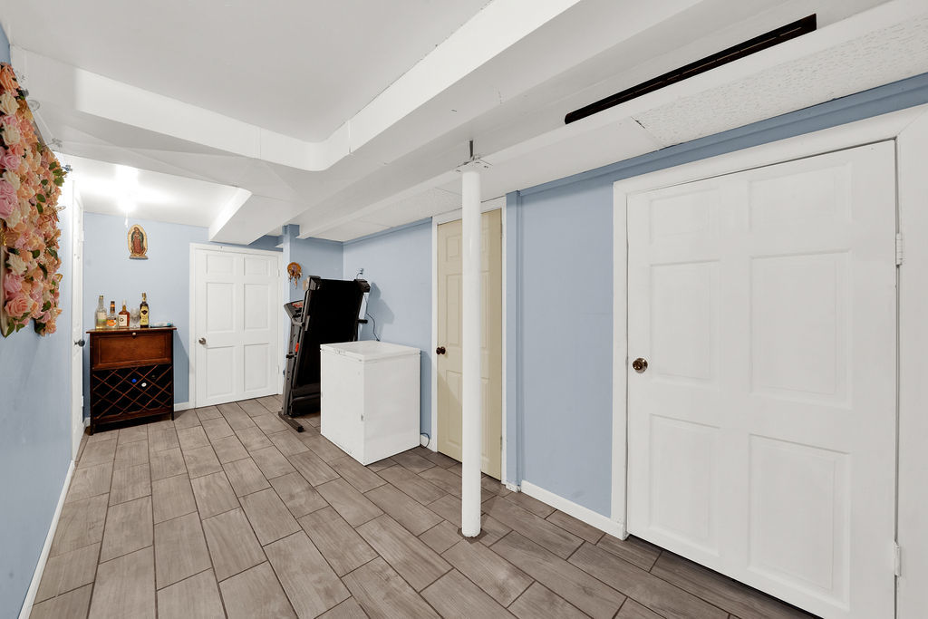 6628 West 63rd Place Chicago IL 60638