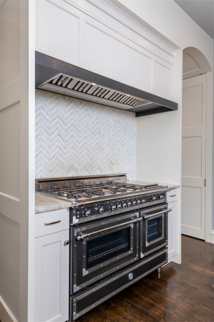 41 East Elm Street Chicago IL 60611