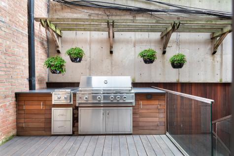 41 East Elm Street Chicago IL 60611