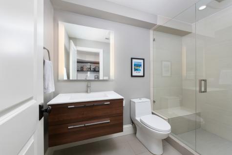 41 East Elm Street Chicago IL 60611