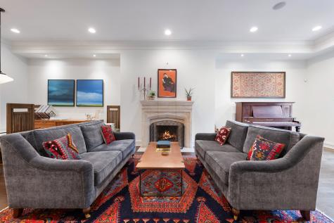 41 East Elm Street Chicago IL 60611