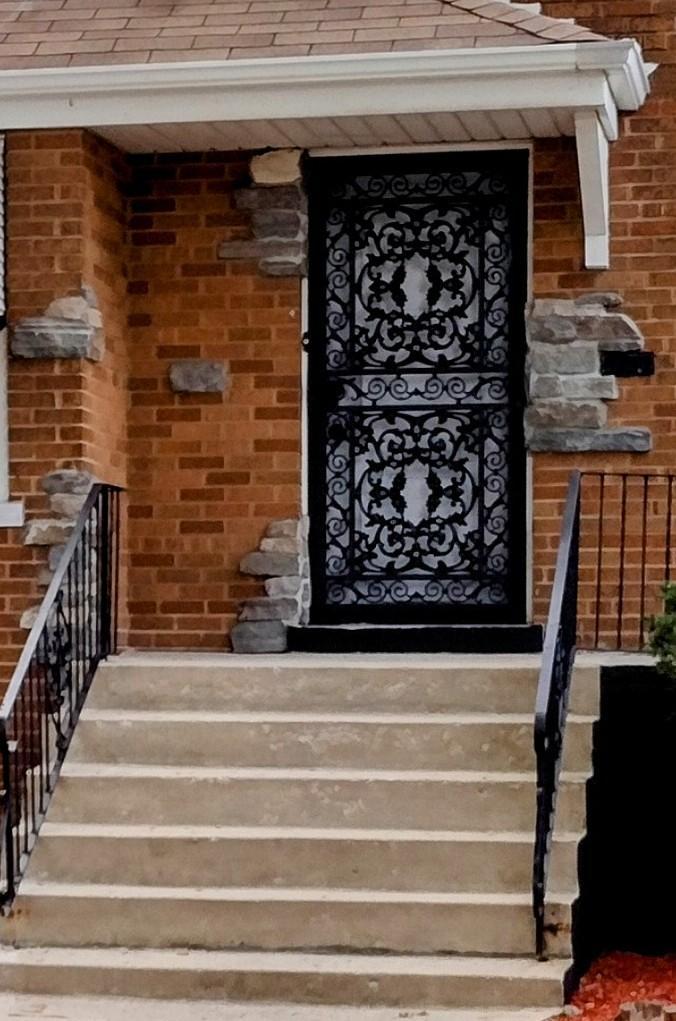 9630 South La Salle Street Chicago IL 60628