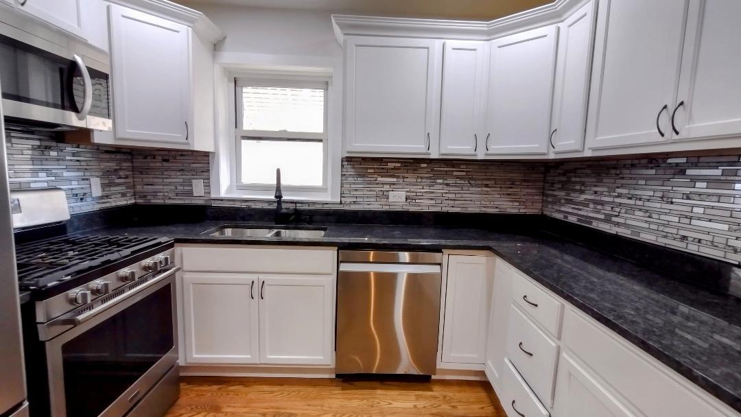 9630 South La Salle Street Chicago IL 60628