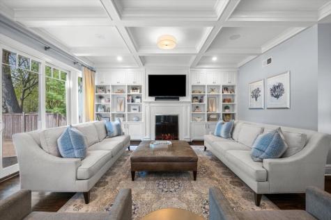 1482 Edgewood Lane Winnetka IL 60093