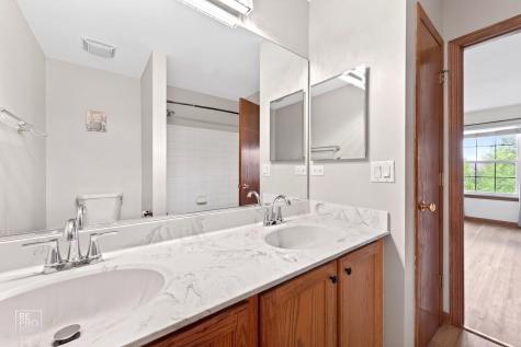 5010 Thistle Lane Lake In The Hills IL 60156