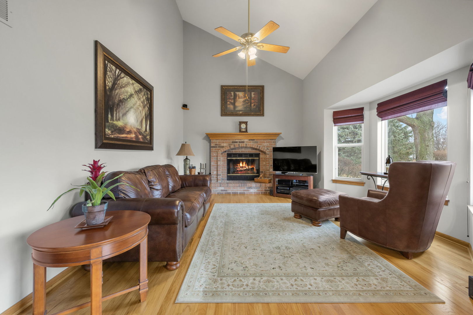 33 Forestview Lane Aurora IL 60502