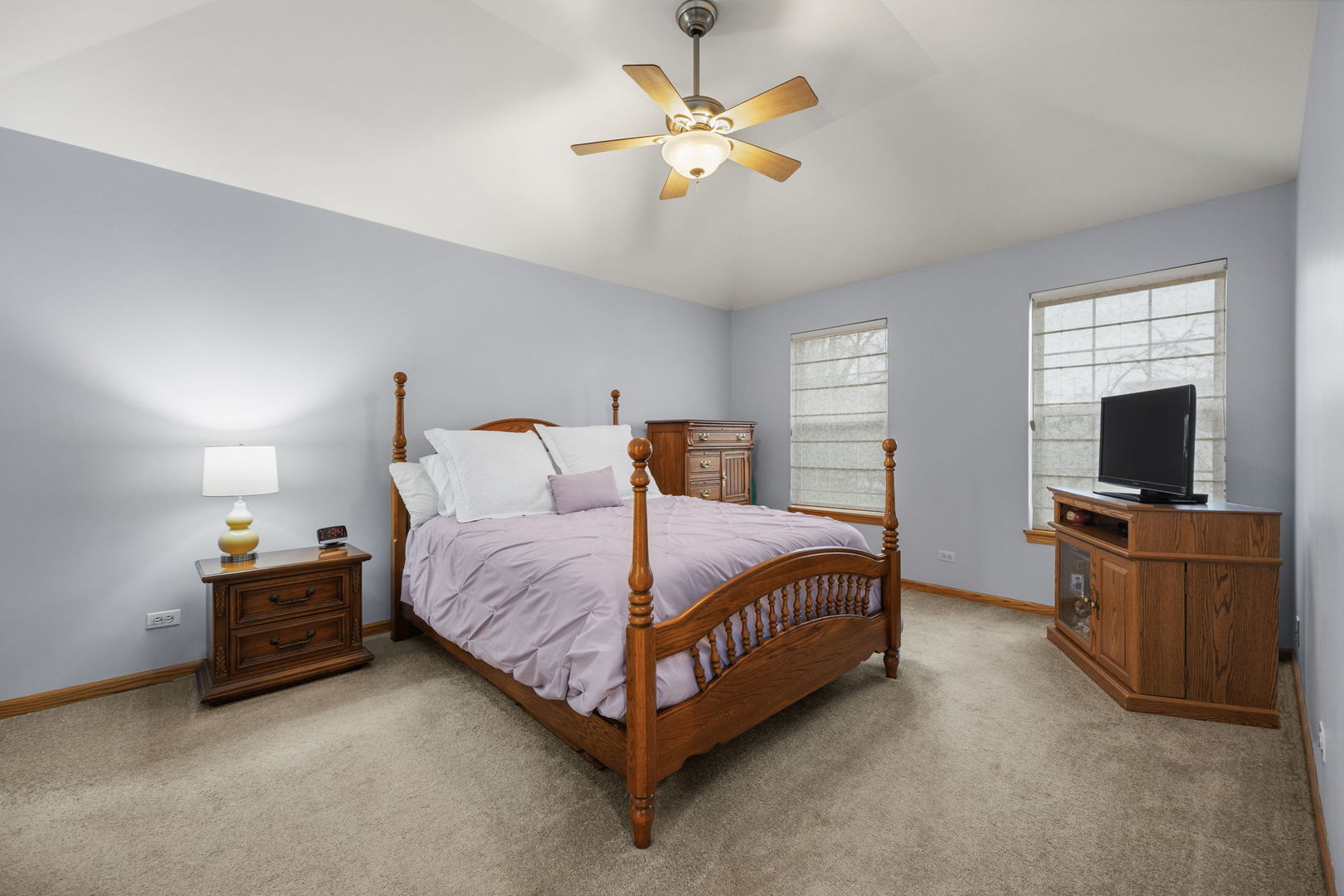 33 Forestview Lane Aurora IL 60502