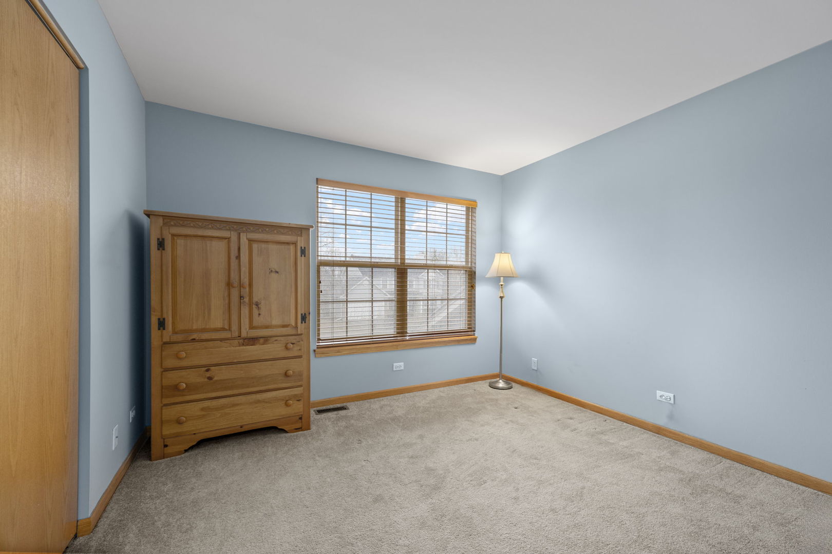 33 Forestview Lane Aurora IL 60502