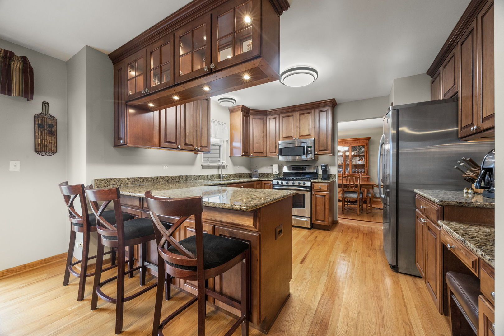 33 Forestview Lane Aurora IL 60502