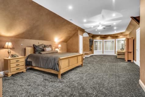 147 Los Lagos Drive Bloomingdale IL 60108