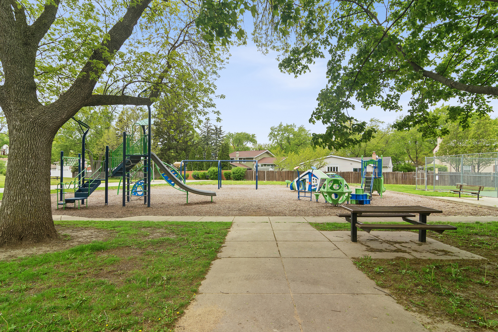 4331 Hoover Street Rolling Meadows IL 60008