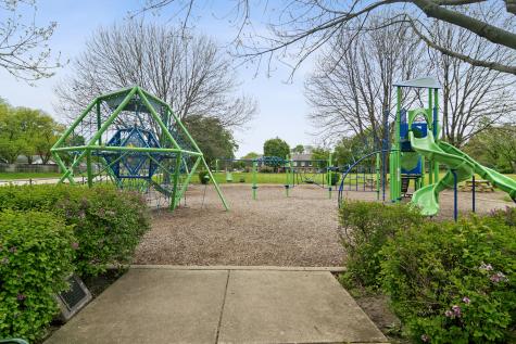 4331 Hoover Street Rolling Meadows IL 60008