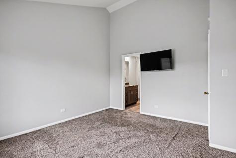 1452 Concord Avenue Westchester IL 60154