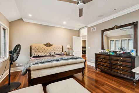 4229 Dempster Street Skokie IL 60076