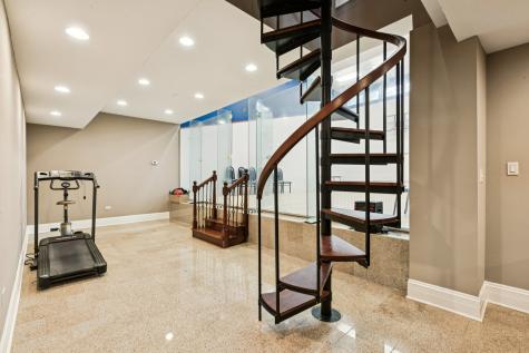 4229 Dempster Street Skokie IL 60076