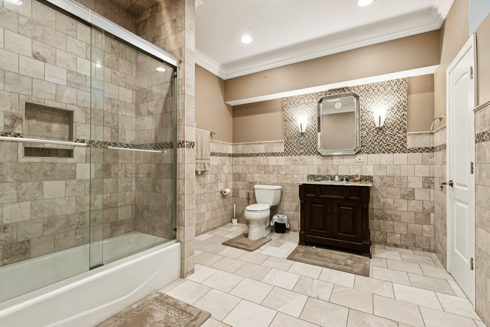 4229 Dempster Street Skokie IL 60076