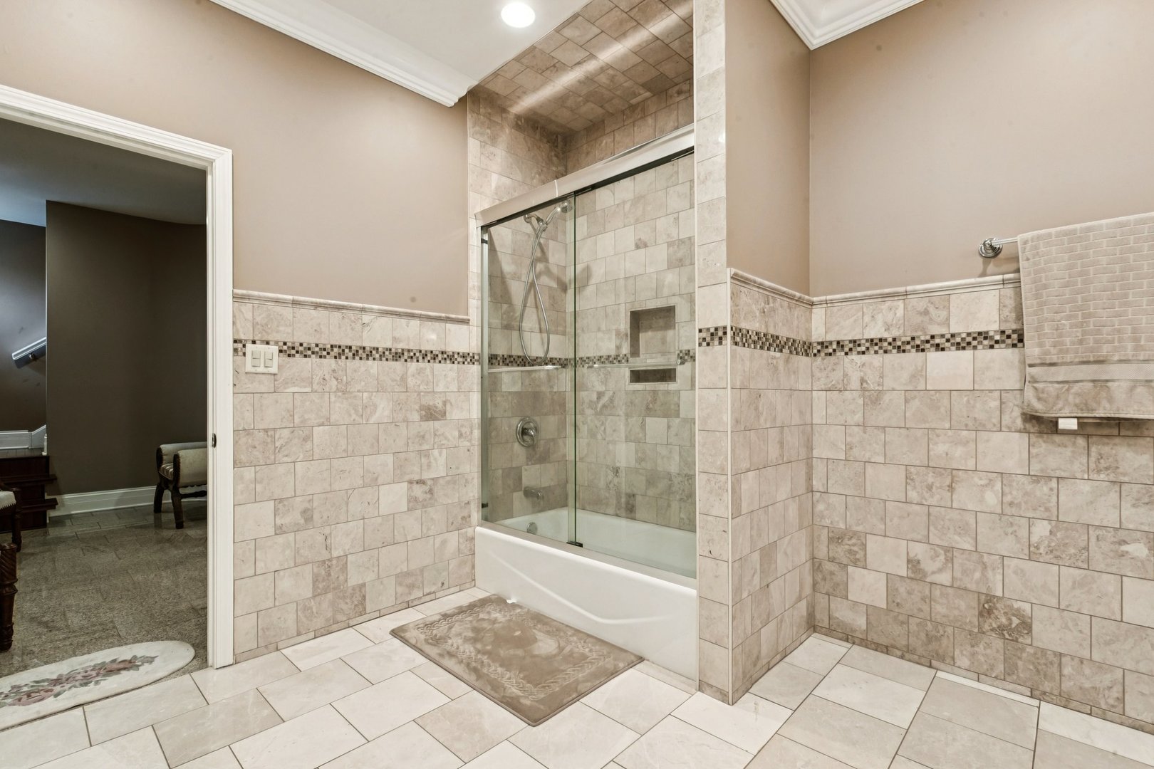 4229 Dempster Street Skokie IL 60076