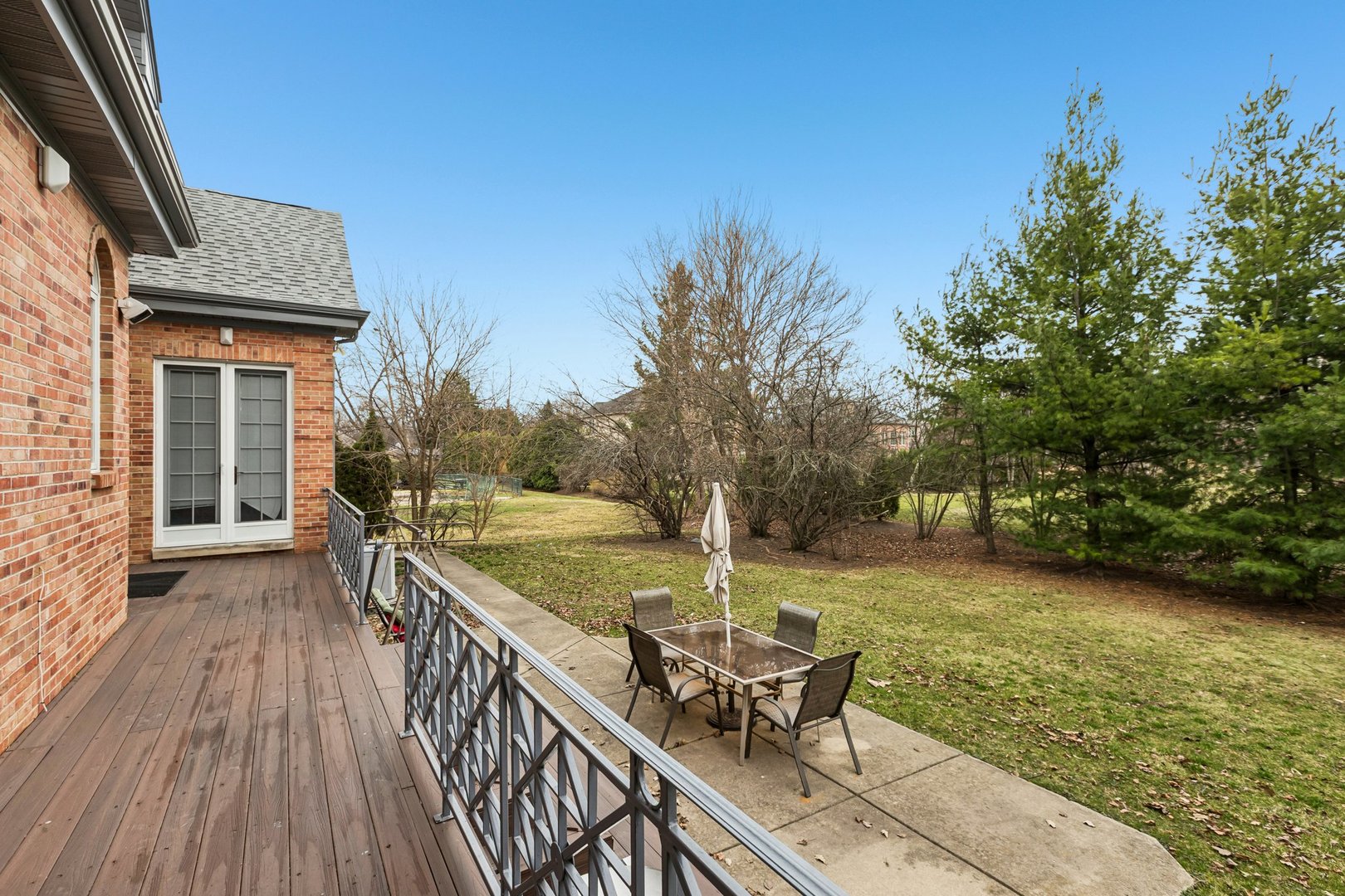 4229 Dempster Street Skokie IL 60076