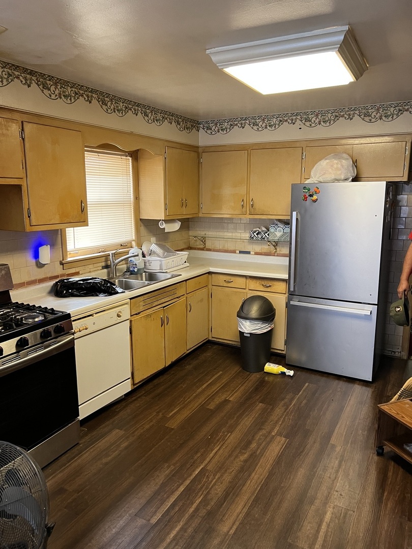 10553 South Calumet Avenue Chicago IL 60628