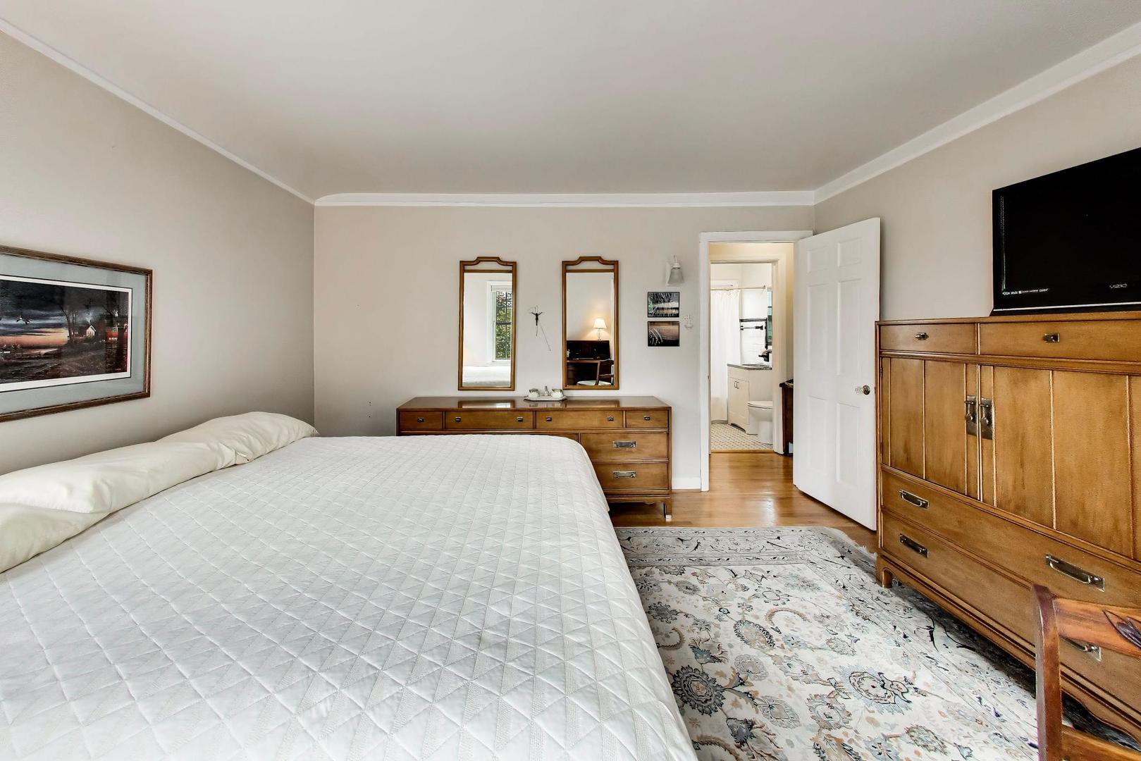 6436 North Oketo Avenue Chicago IL 60631